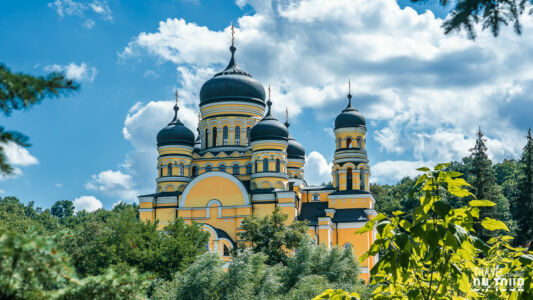 Moldova, Kloster Hâncu - Ciuciuleni - GPS (47,082380; 28,321840)