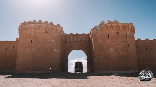 Tunisia, Kingdoms Of Fire Movie Location - El-Hamma-Djerid - GPS (34,011050; 7,989843)