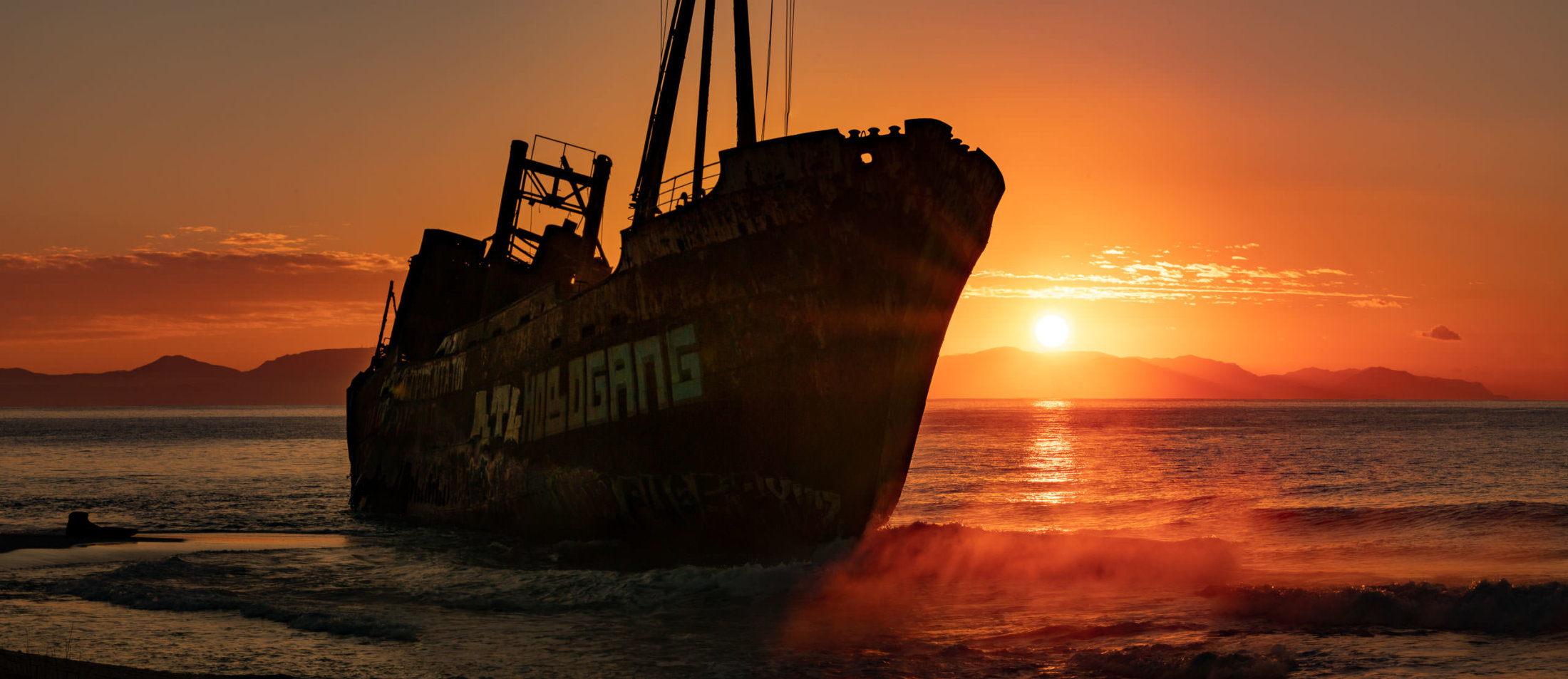 Dimitrios Shipwreck, Greece, Valtaki - GPS (36,790108; 22,582557)