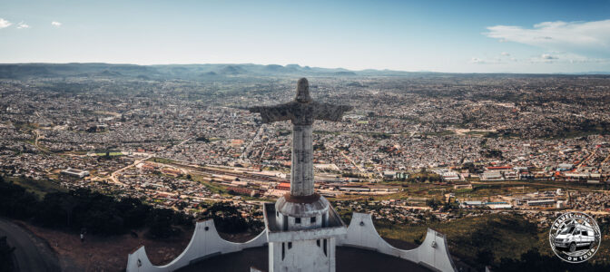 Angola, Christo Del Rei Statue - Humpata - GPS (-14,940262; 13,511258)