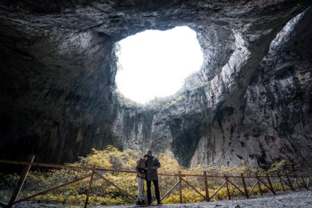 Bulgaria, Devetashka Caves, Devetaki - GPS (43,236093; 24,882973)