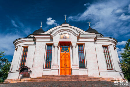 Moldova, Biserica Sfantul Nicolae, Curchi Monastery - Vatici - GPS (47,333631; 28,653095)
