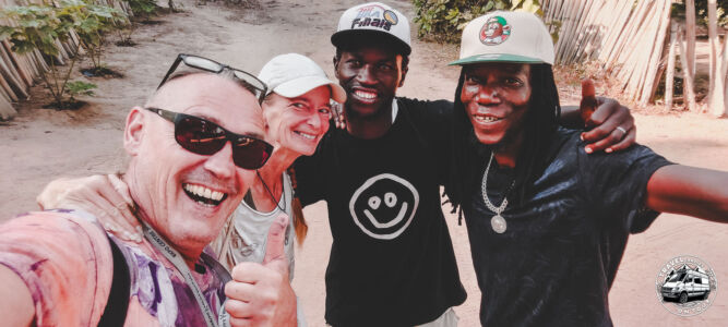 The Gambia - Sukuta - GPS (13,409295; -16,743522)
